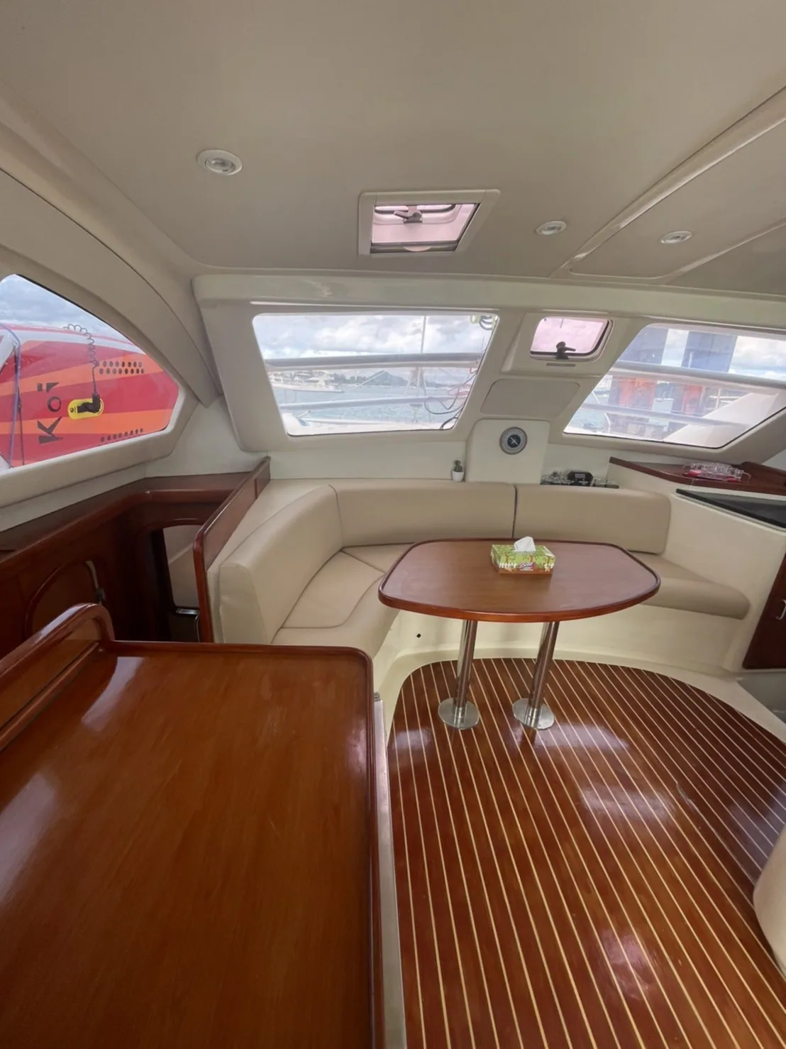 Hennessy 40, 40ft power catamaran for charter in Phuket — view 5