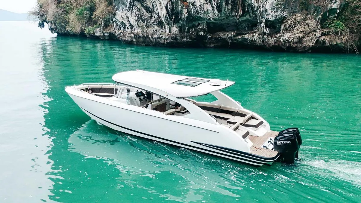 Ocean Pearl, 42ft sport cruiser for charter in Phuket — view 4