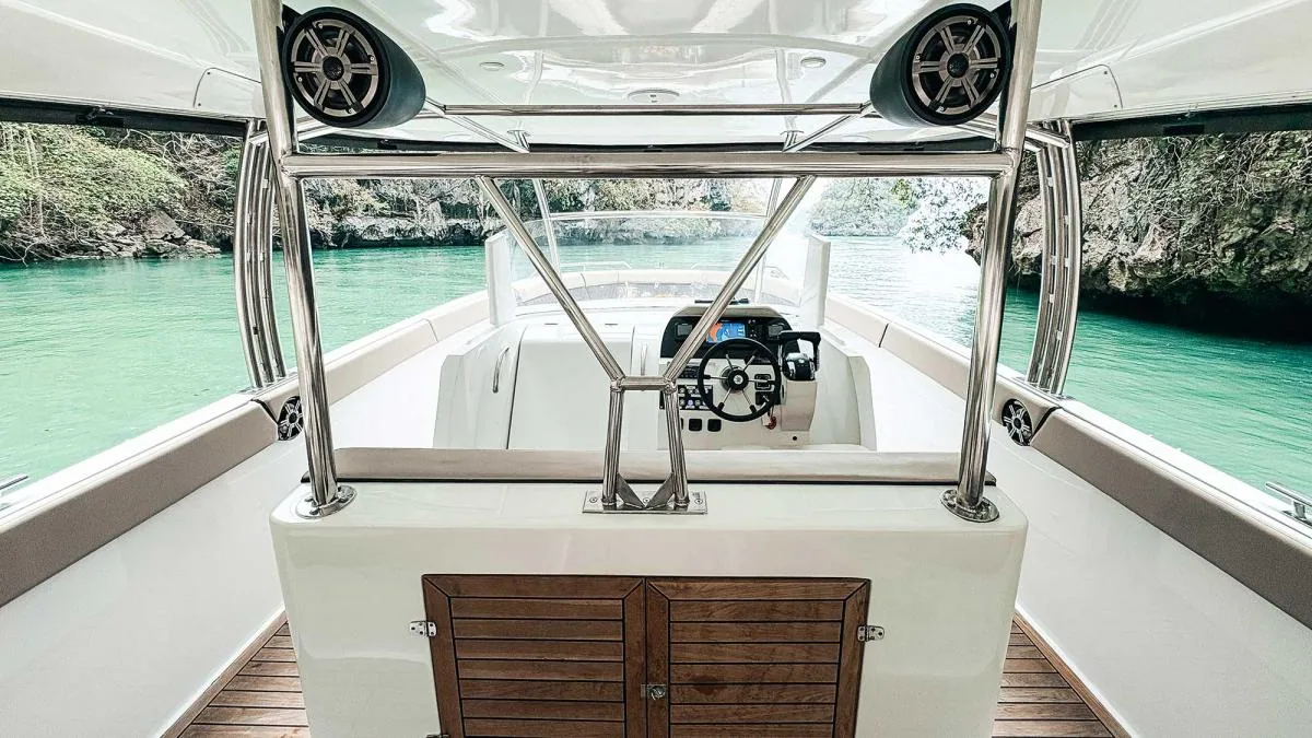 Ocean Pearl, 42ft sport cruiser for charter in Phuket — view 11