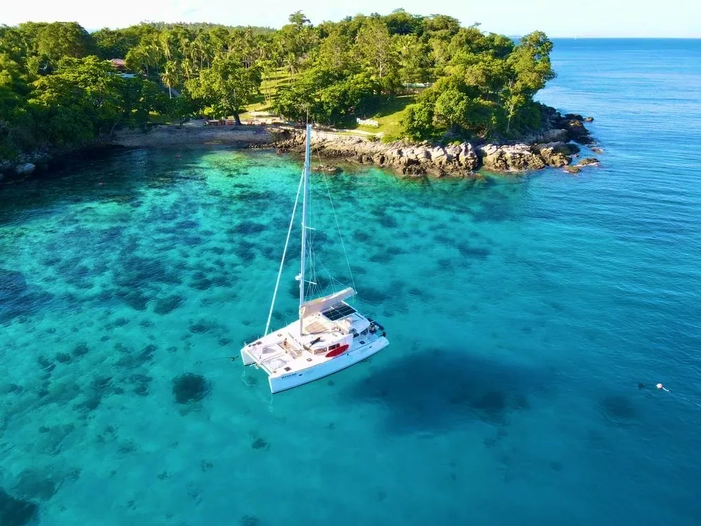 Oceanland 45, 45ft power catamaran for charter in Phuket — view 11