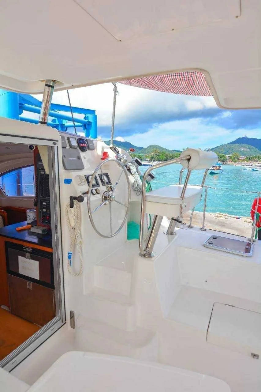 Sanny 38, 38ft power catamaran for charter in Phuket — view 10